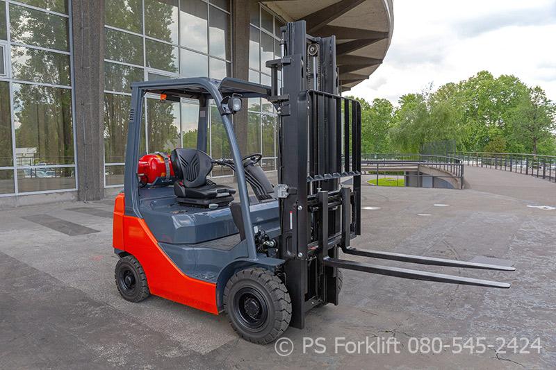 ความแตกต่างระหว่างรถ Forklift มือสองนำเข้าและในประเทศ