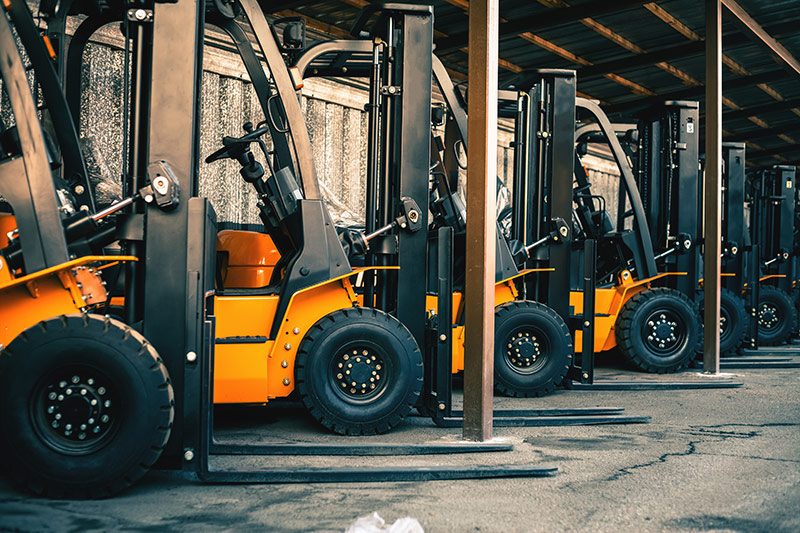 Background of a lot of forklifts, reliable heavy loader, truck เช่ารถโฟล์คลิฟท์